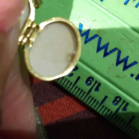 GENUINE AUTHENTIC SOLID 10K YELLOW GOLD GREEK KEY PHOTO LOCKET CHARM PENDANT - Picture 5 of 11